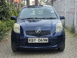 Toyota Vitz 2006 Blue