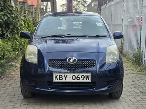 Toyota Vitz 2006 Blue