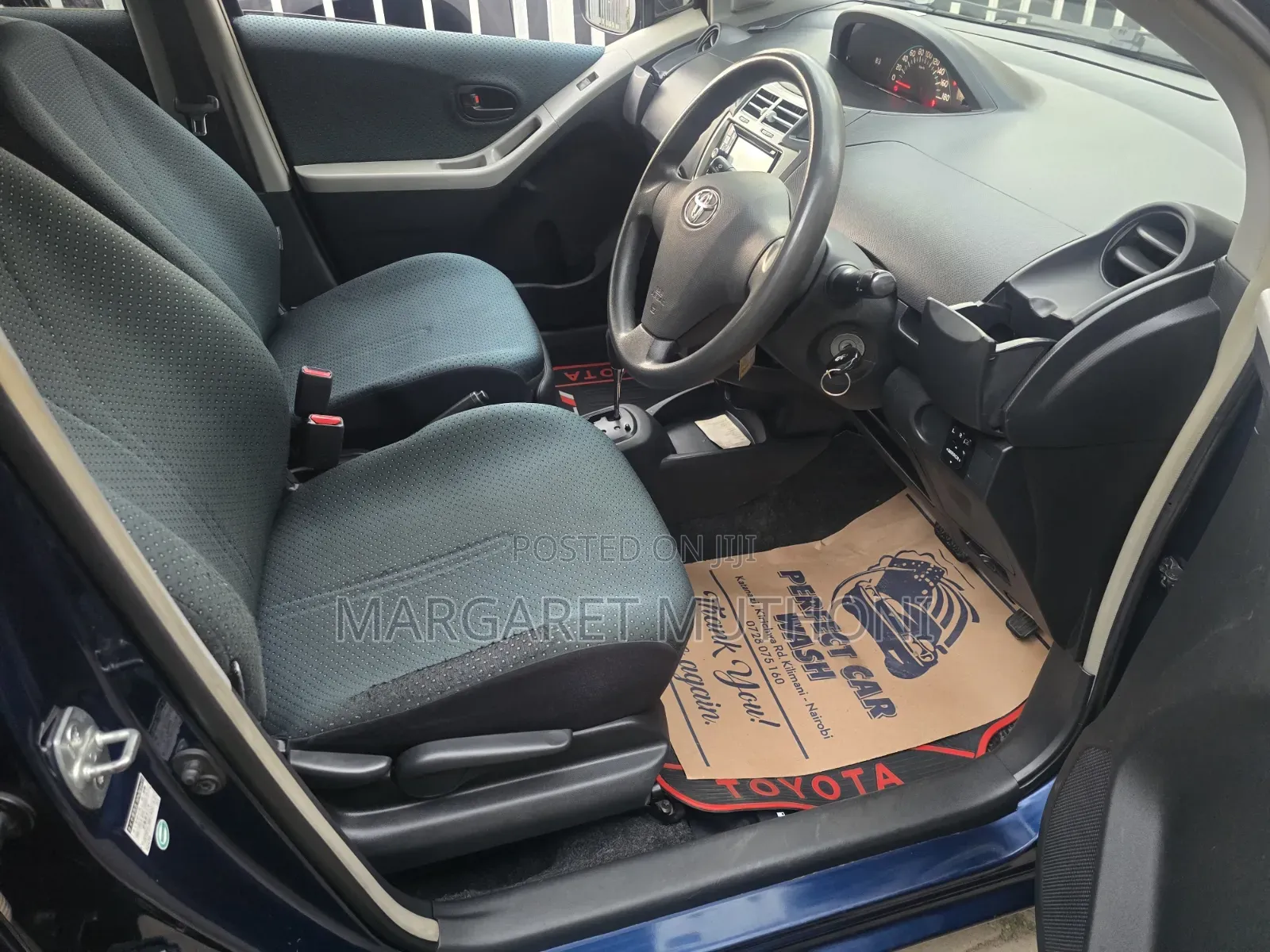 Toyota Vitz 2006 Blue