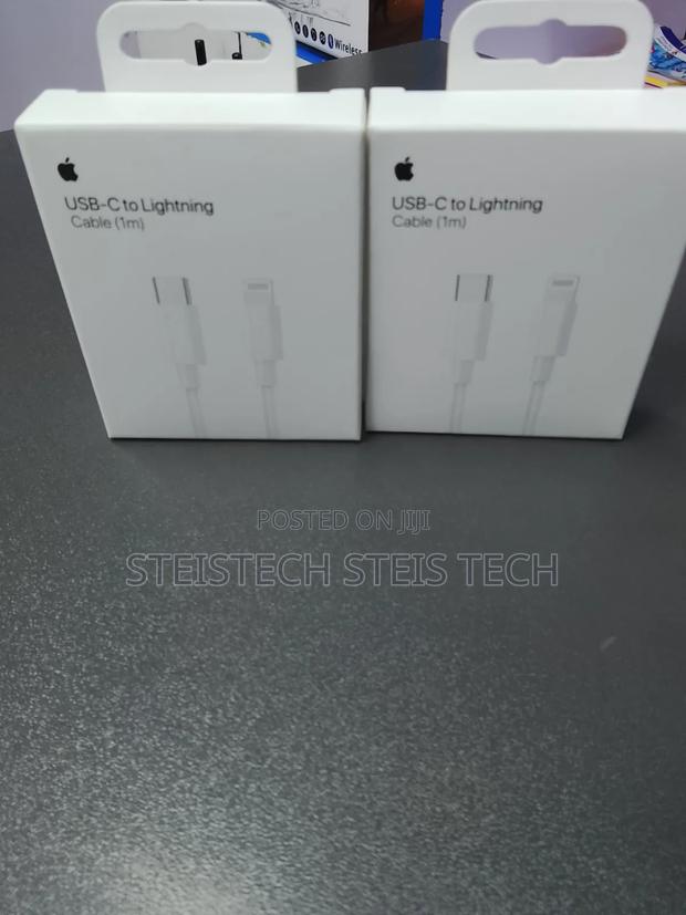 iPhone USB C to Lightning Cable 1m - thumbnail 2