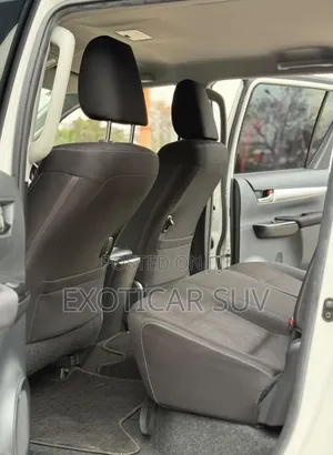 Toyota Hilux Revo Double Cab Deisel 2.4 AWD 2021 White