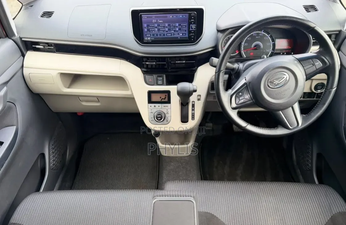 Daihatsu Move 2020 Red