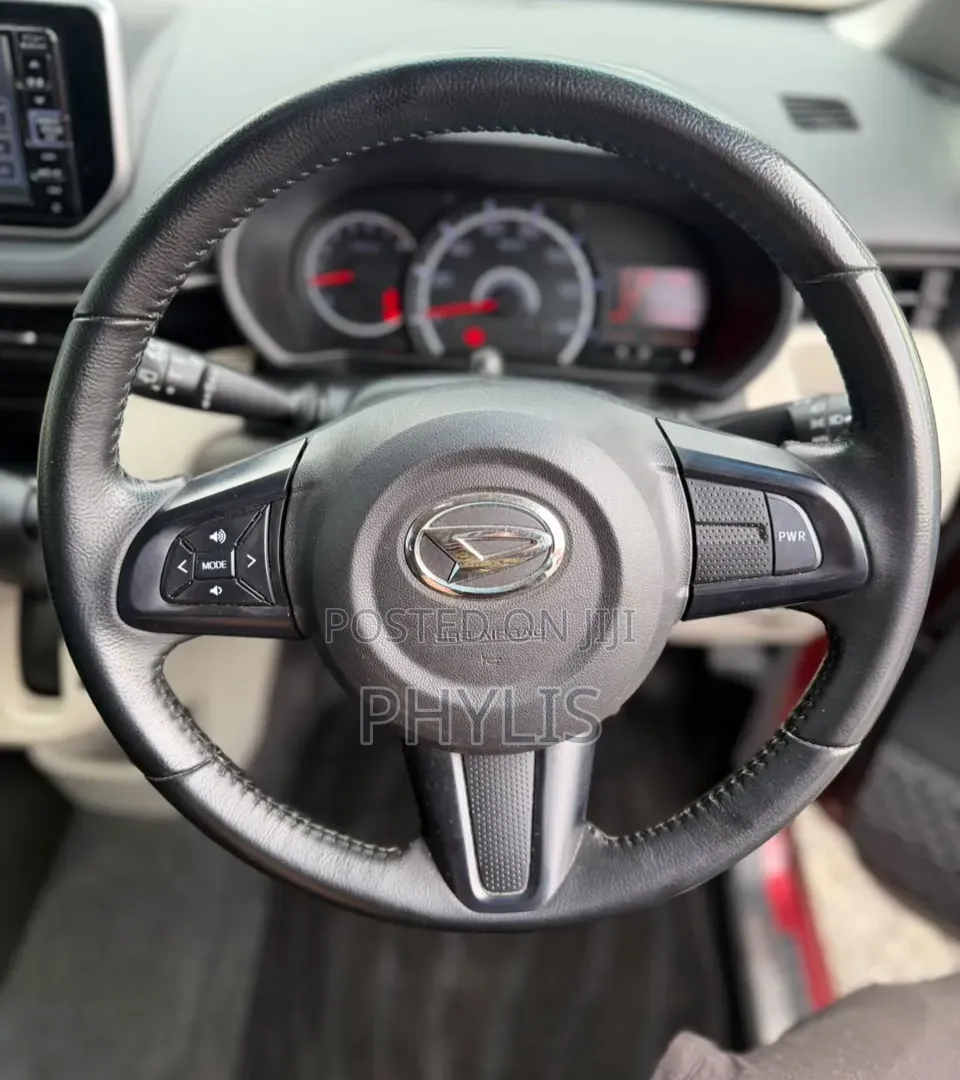 Daihatsu Move 2020 Red
