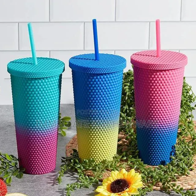 800ml Studded Tumbler With Lid and Straw