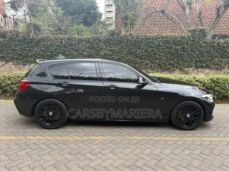 BMW 118i 2016 Black