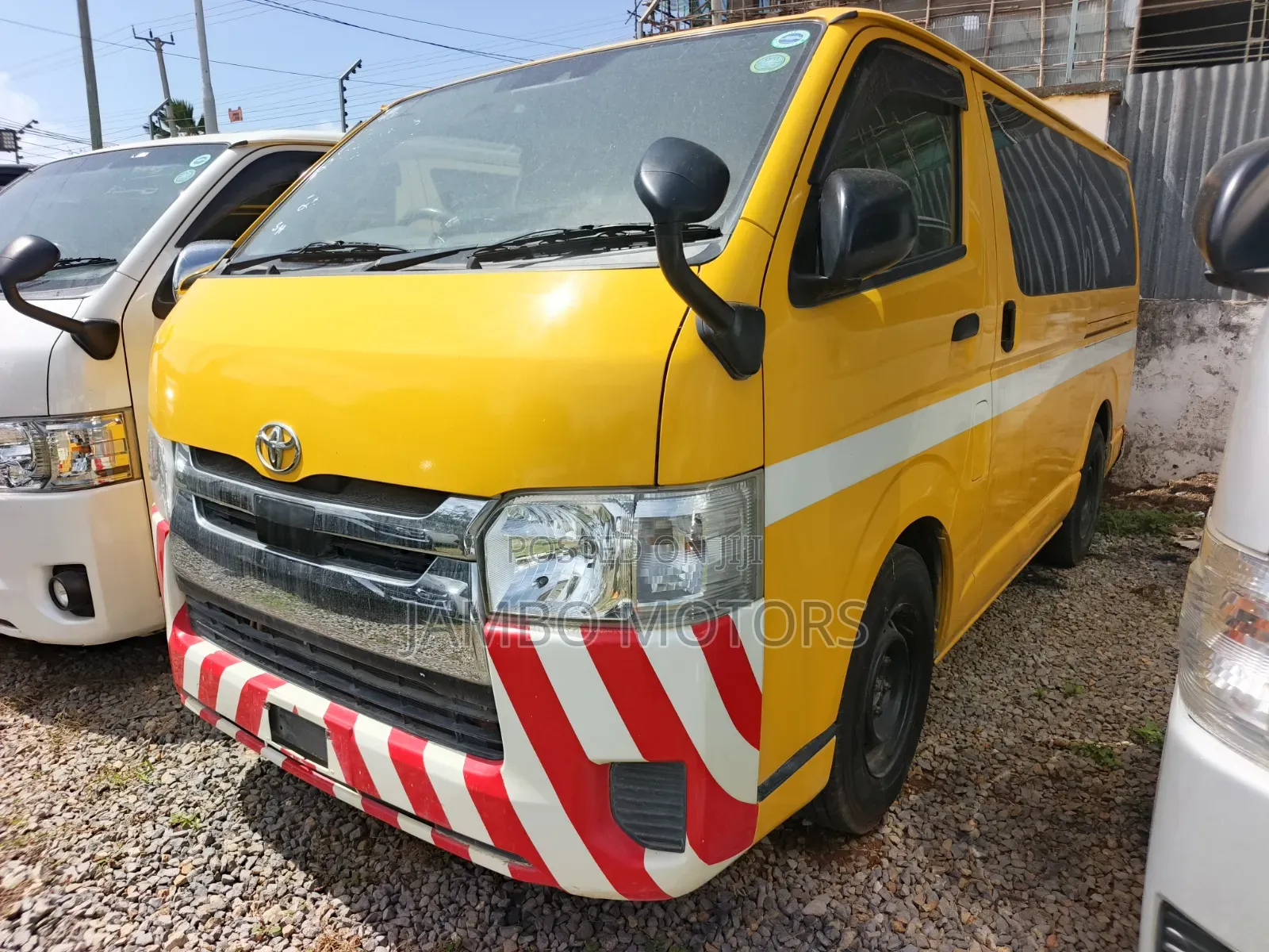 Toyota HiAce 2020 Yellow