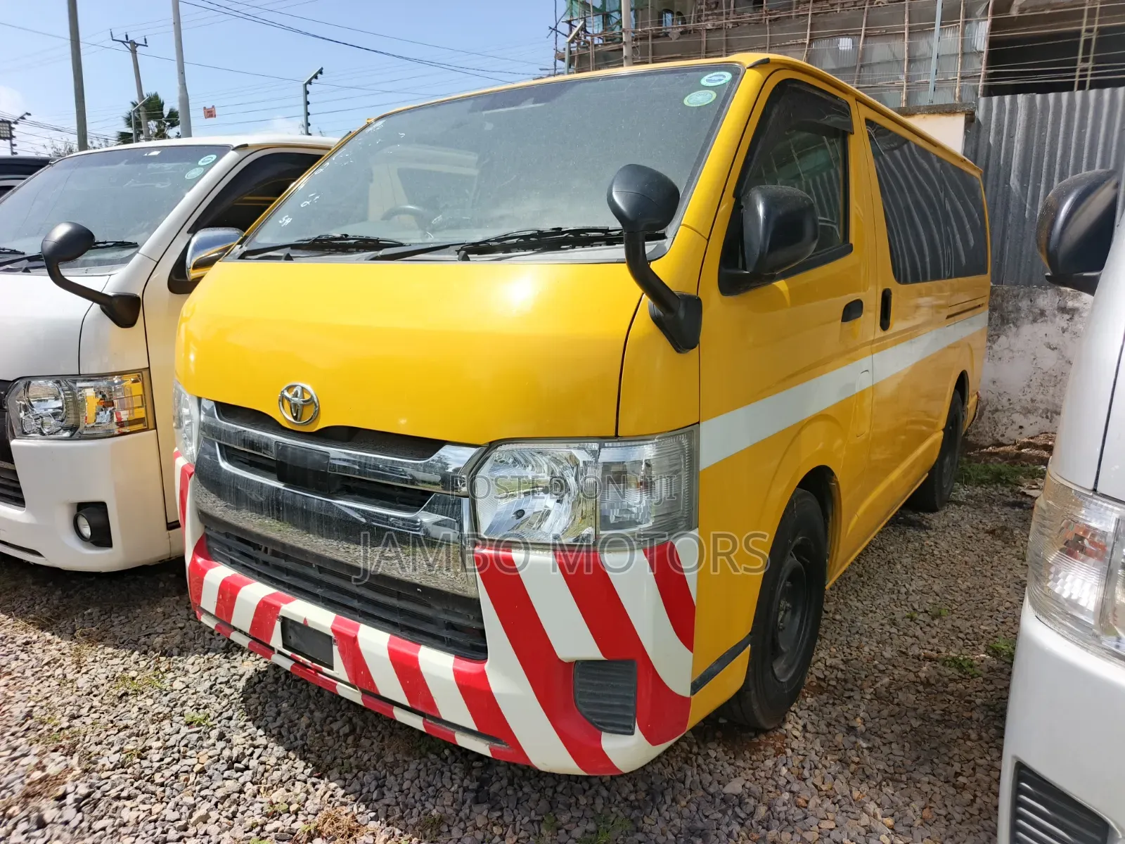 Toyota HiAce 2020 Yellow