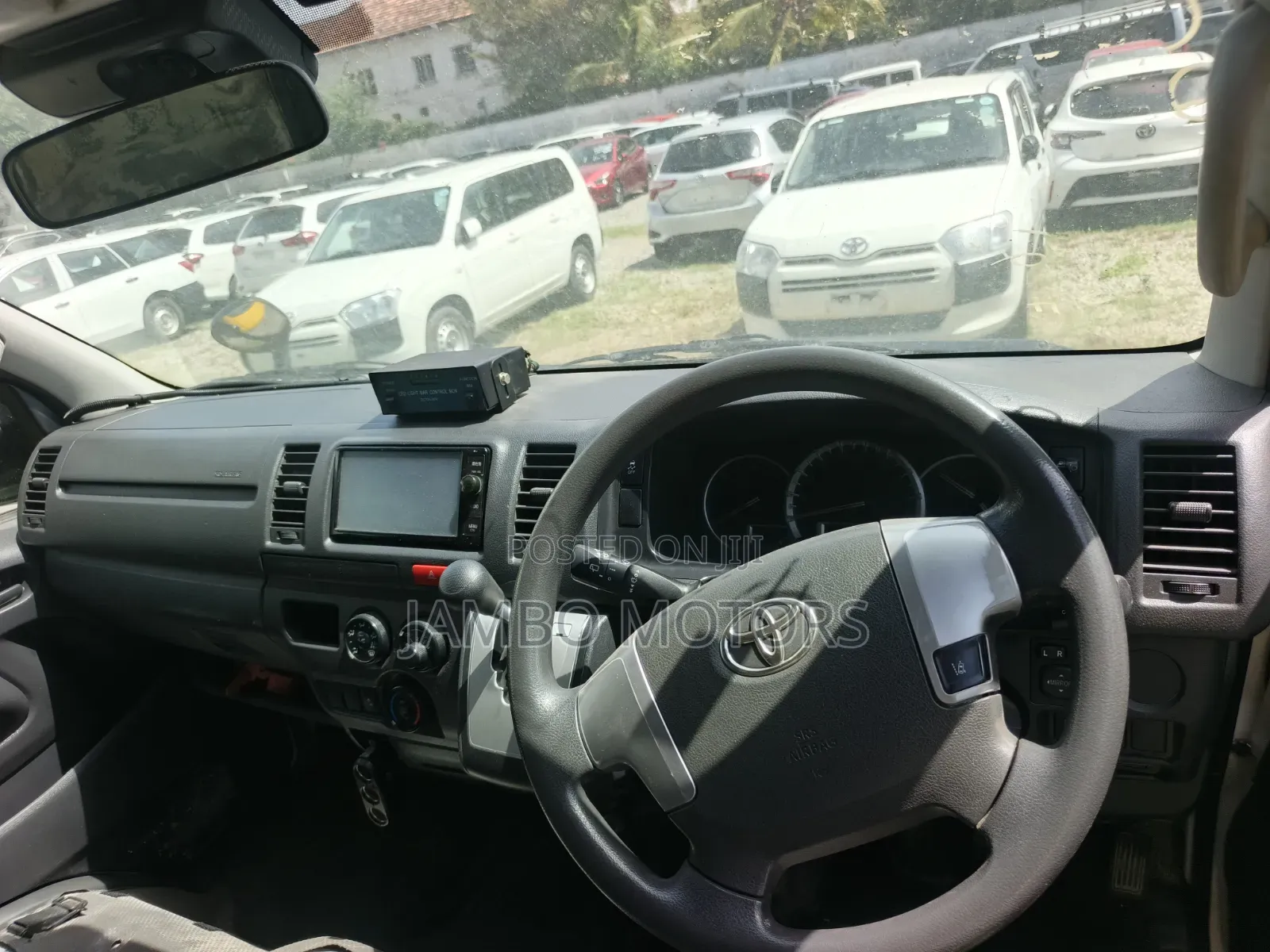 Toyota HiAce 2020 Yellow