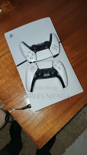 Play Station 5 Slim