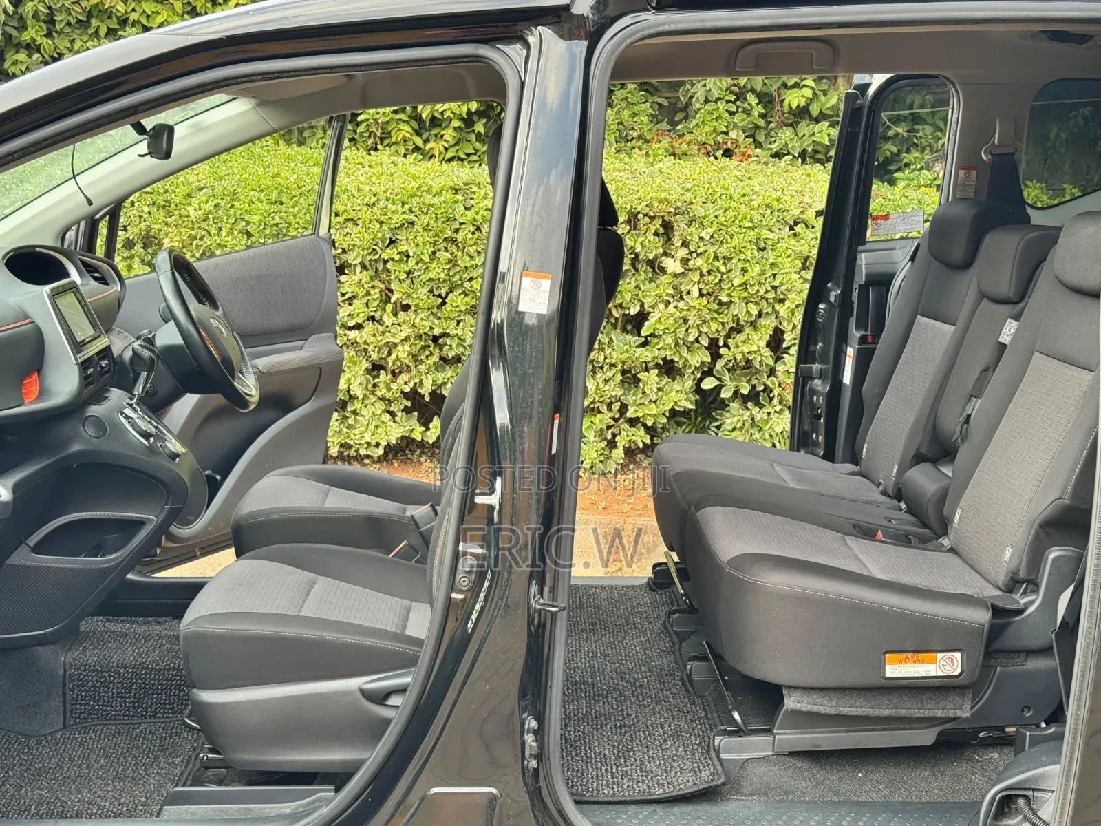 Toyota Sienta 1.5 FWD 2019 Black
