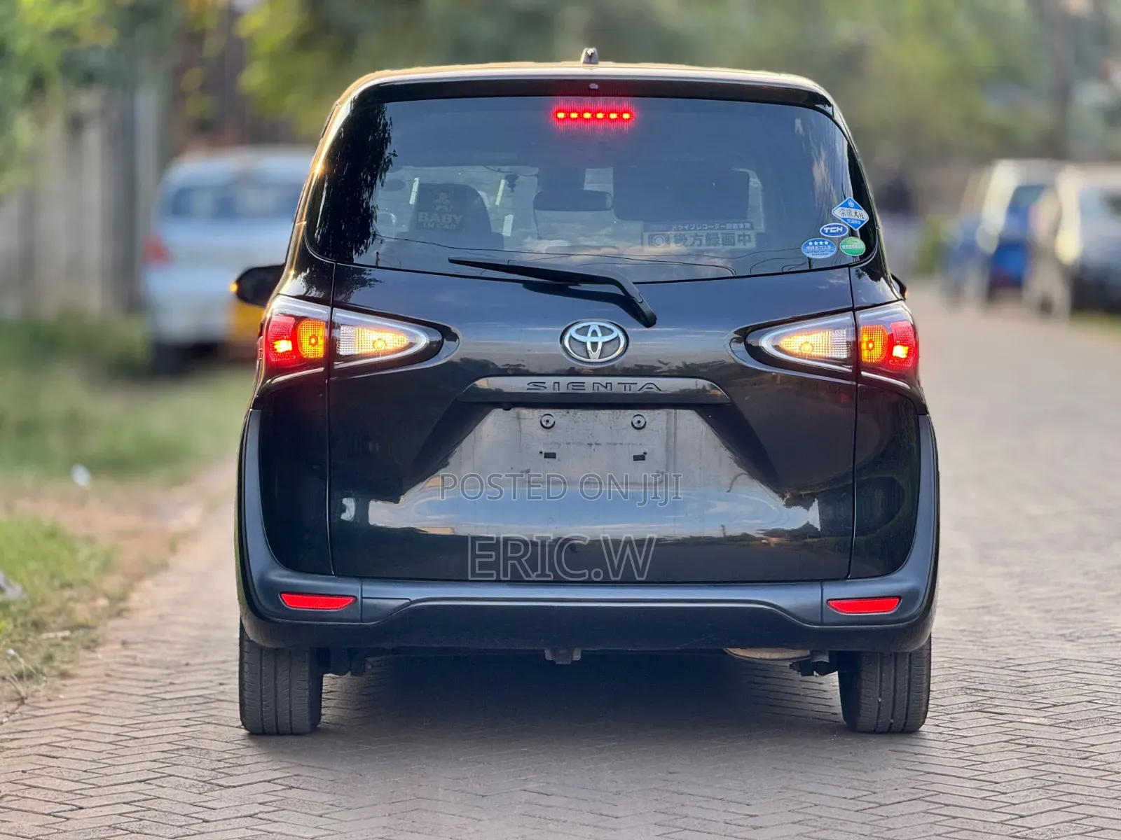 Toyota Sienta 1.5 FWD 2019 Black