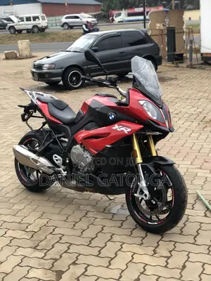 BMW S 1000 XR 2019 Red
