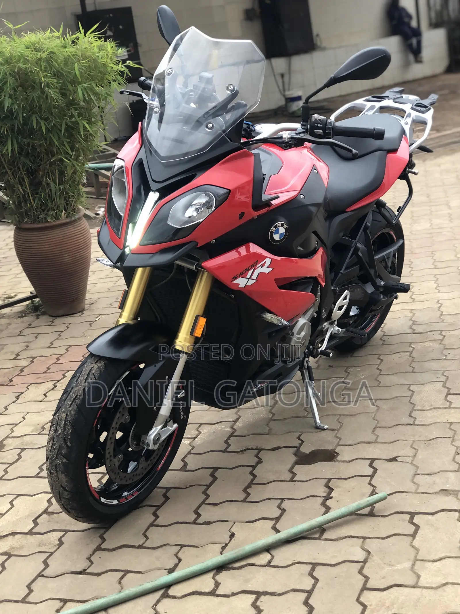 BMW S 1000 XR 2019 Red