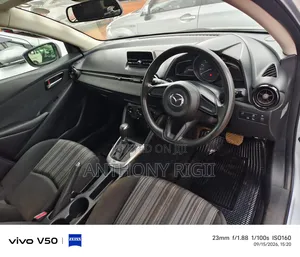 Mazda Demio 2018 Silver