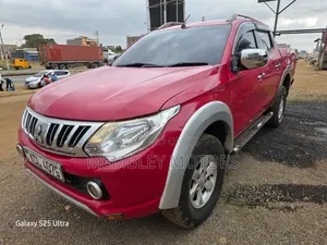 Mitsubishi L200 Double Cab 2.4 181hp 4WD 2017 Red