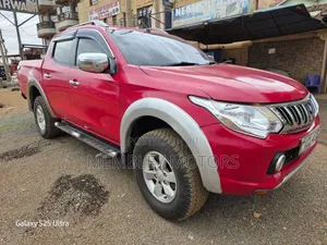 Mitsubishi L200 Double Cab 2.4 181hp 4WD 2017 Red