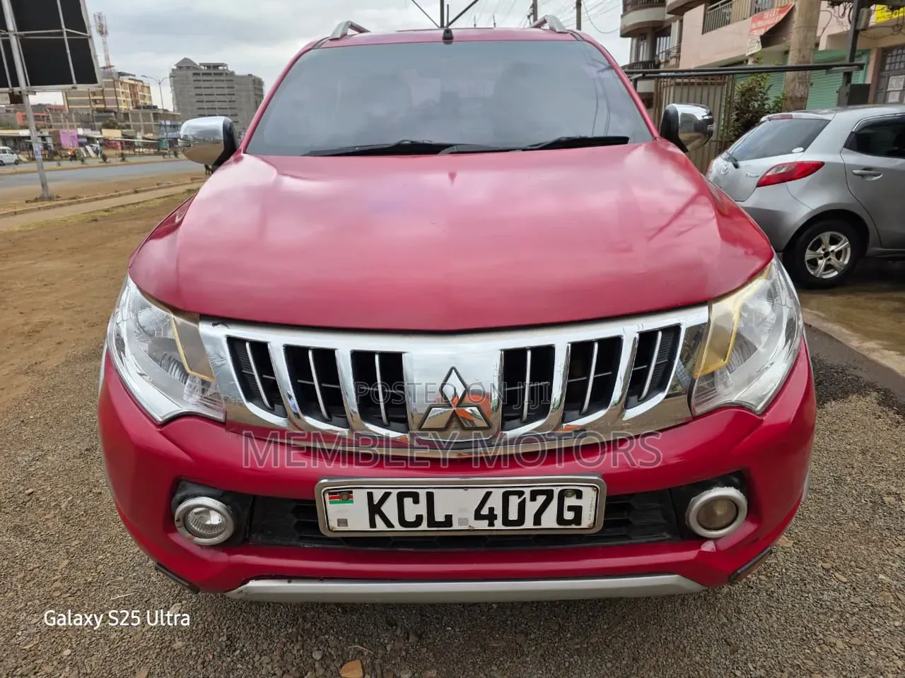 Mitsubishi L200 Double Cab 2.4 181hp 4WD 2017 Red
