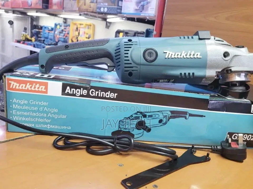 Heavy-Duty Makita 9-Inch (230mm) Angle Grinder - GA9020 (2200W)