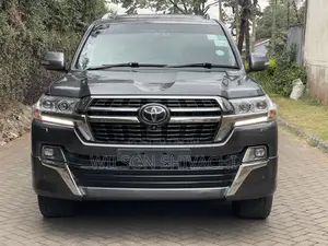 Toyota Land Cruiser 2021 Gray