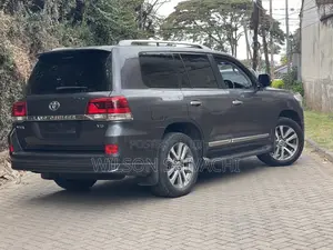 Toyota Land Cruiser 2021 Gray