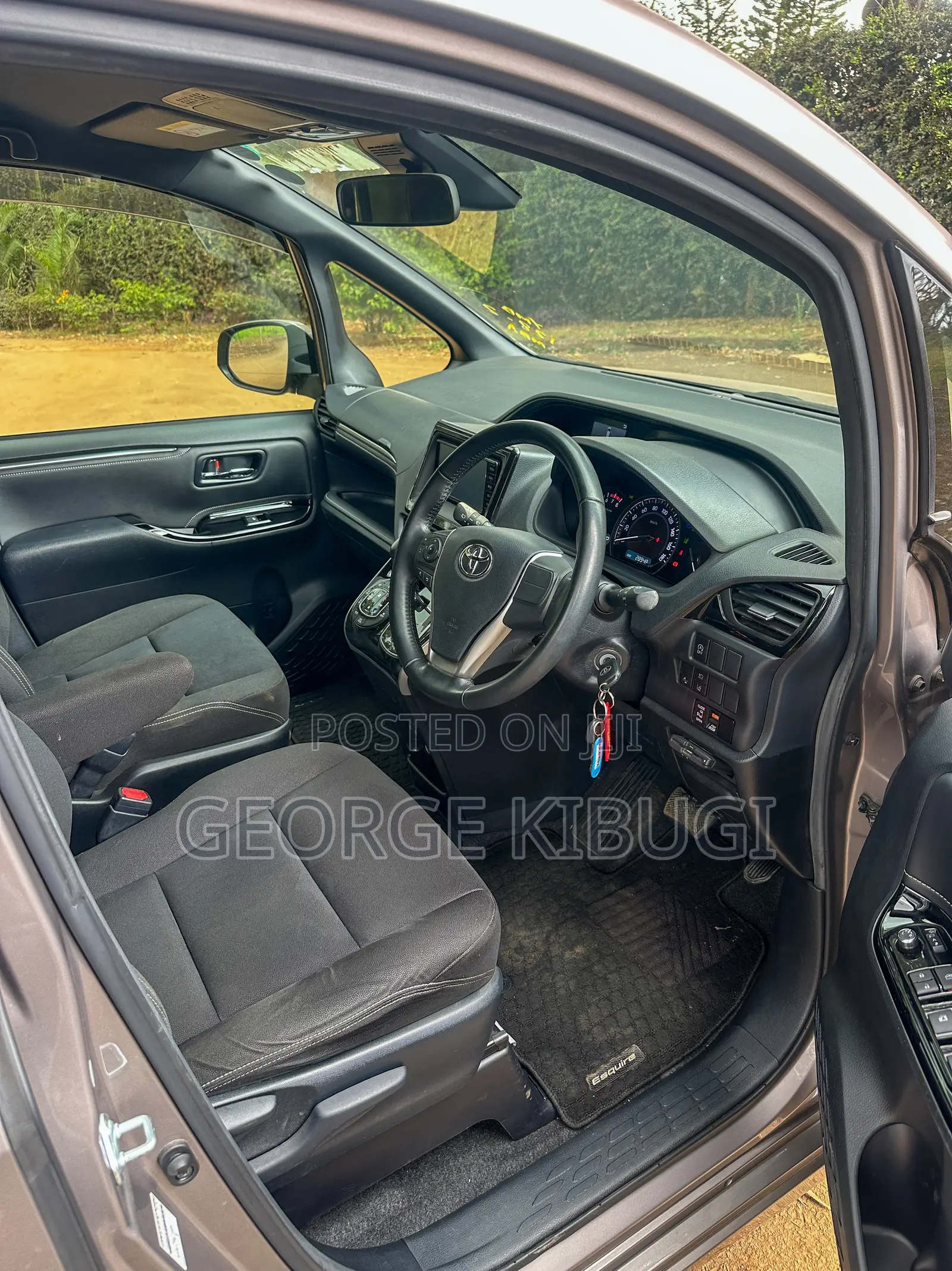 Toyota Noah 2018 Brown