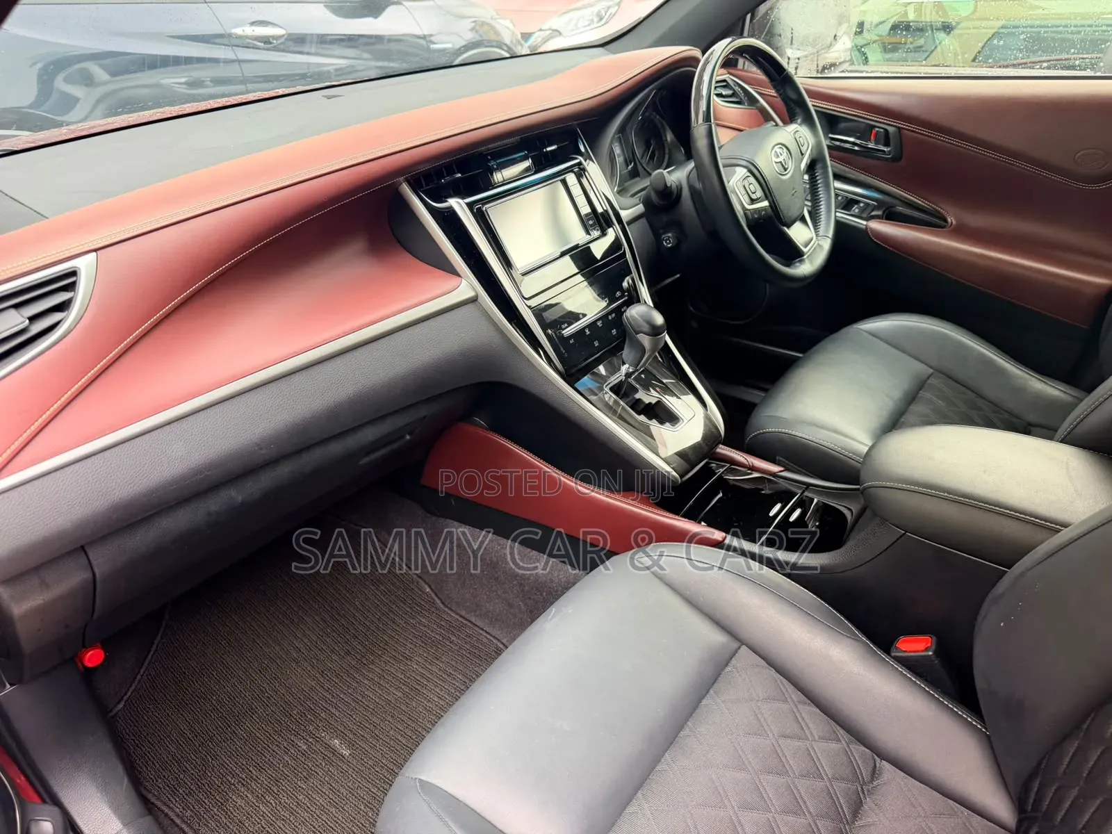 Toyota Harrier 2019 Maroon