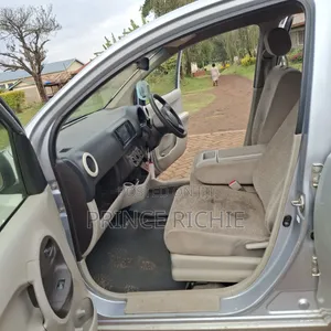 Toyota Passo 2012 Silver