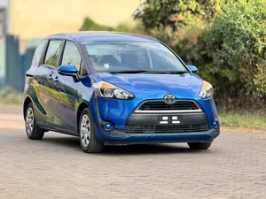 Toyota Sienta 2019 Blue