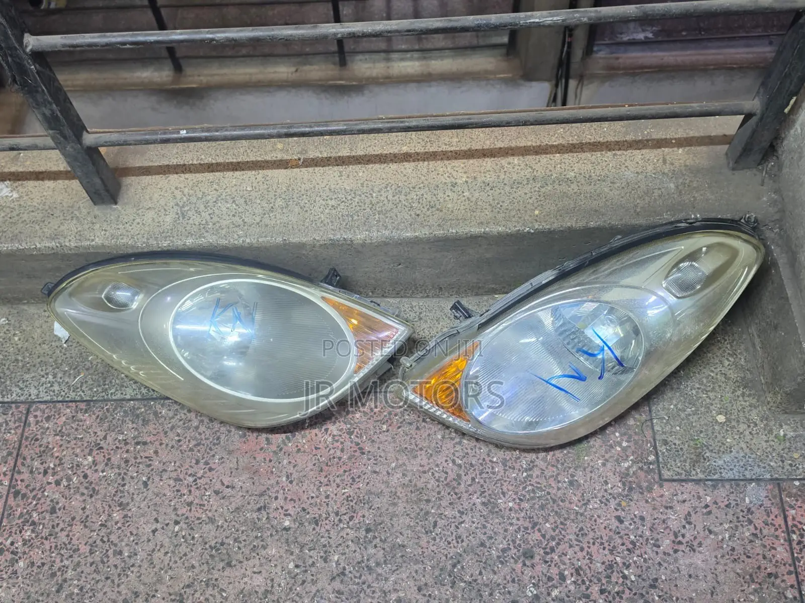 Nissan Note 2005-2009 E11 Headlights