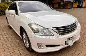 Toyota Crown 2008 White