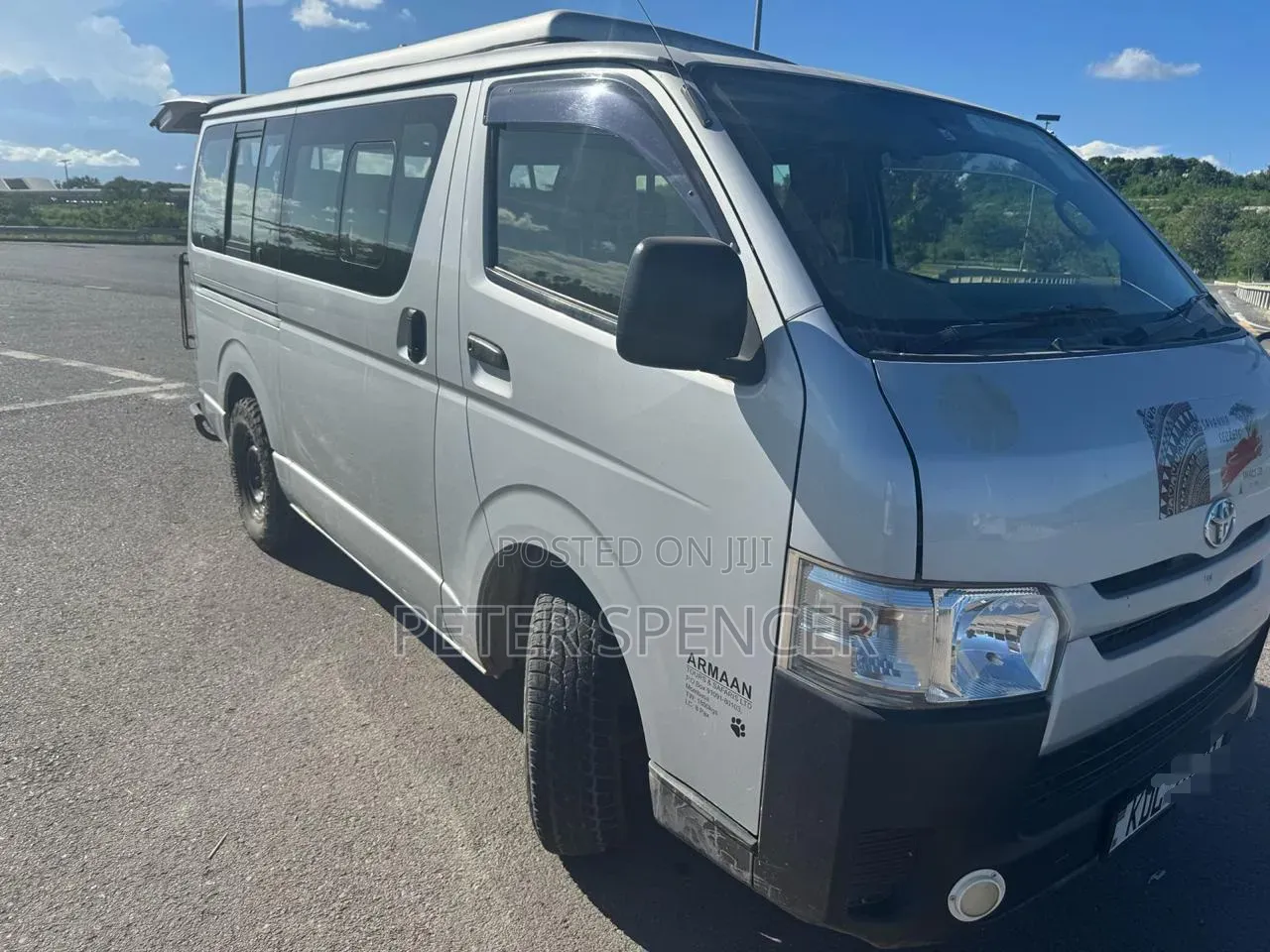 Toyota HiAce 2015 Silver