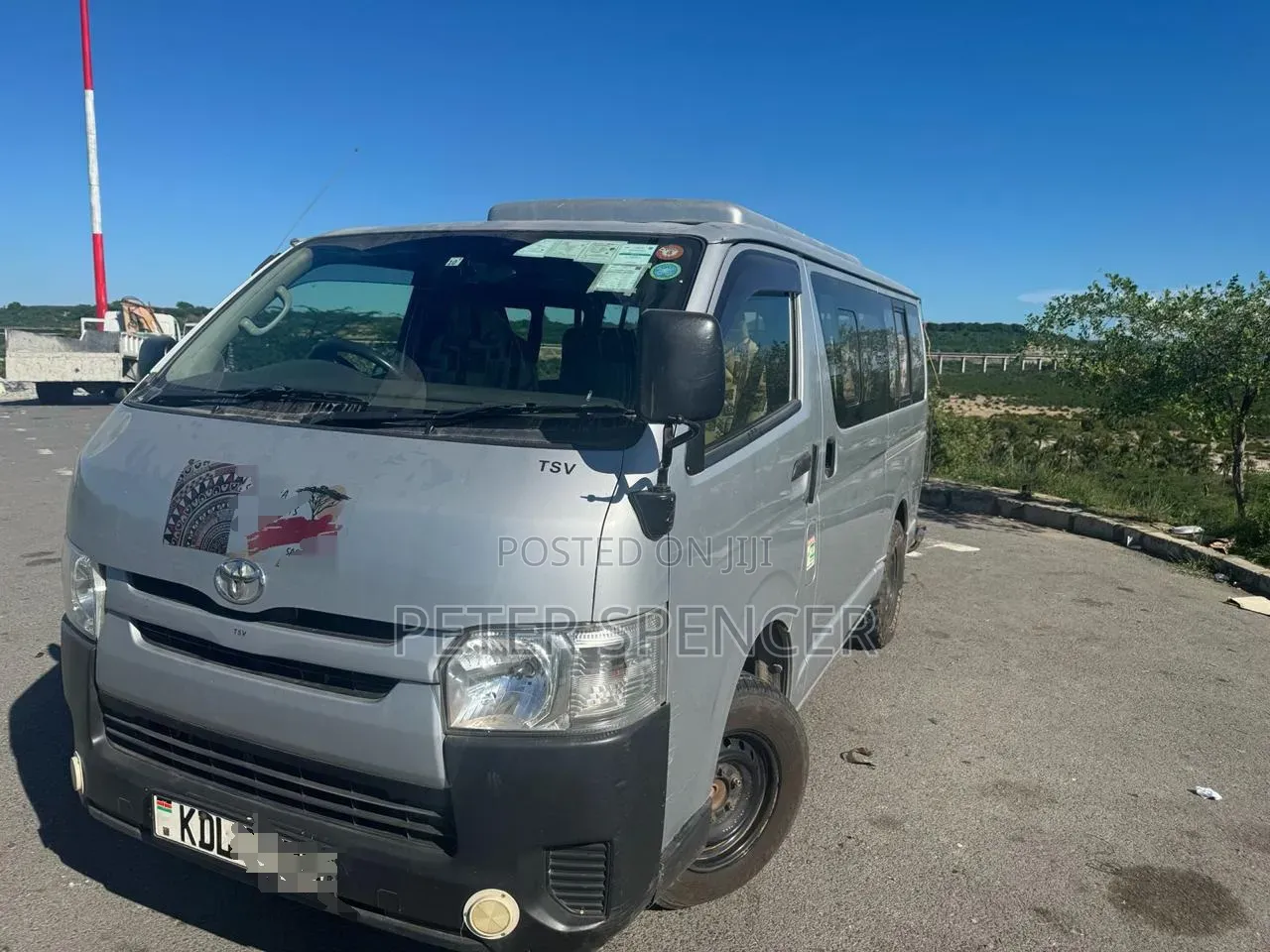 Toyota HiAce 2015 Silver