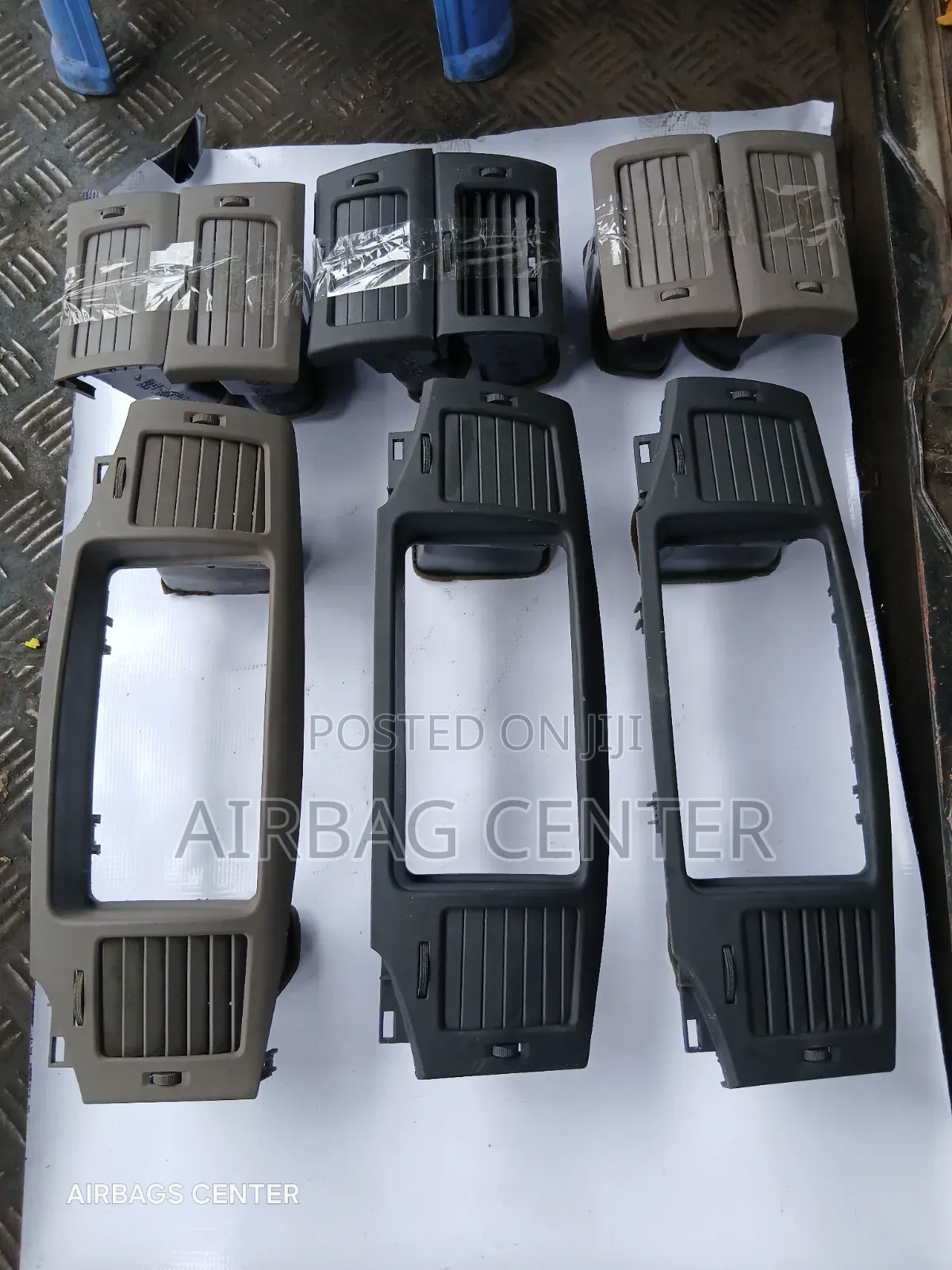 Nze 2005 (Boot Light) Dashboard AC Vents