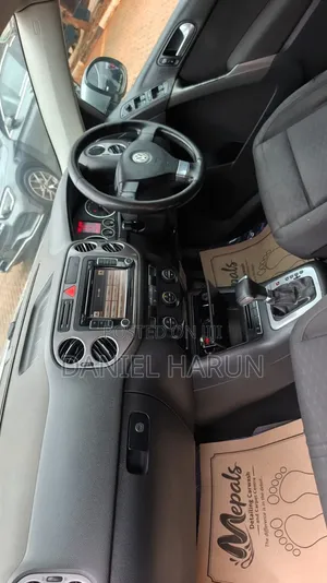 Volkswagen Tiguan 2.0 S 2009 Silver