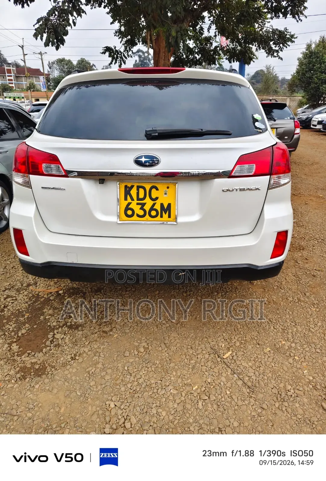 Subaru Outback 2.5i 4dr Wagon AWD (2.5L 4cyl CVT) 2015 White