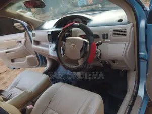 Toyota Raum 2006 Blue