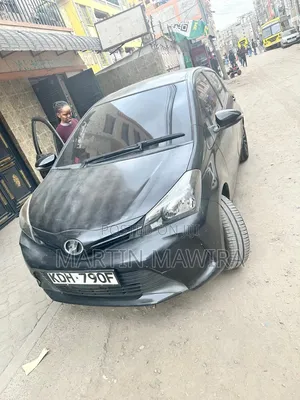 Toyota Vitz 2015 Black