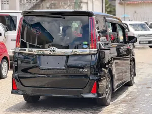 Toyota Noah 2020 Black