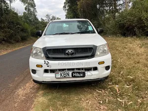 Toyota Hilux 2.5 D-4D SRX 2011 White