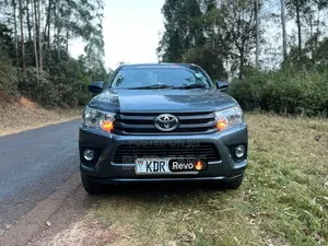 Toyota Hilux Revo Single Cab Deisel 2.4 RWD 2017 Gray
