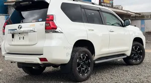 Toyota Land Cruiser Prado 2.7 2019 White