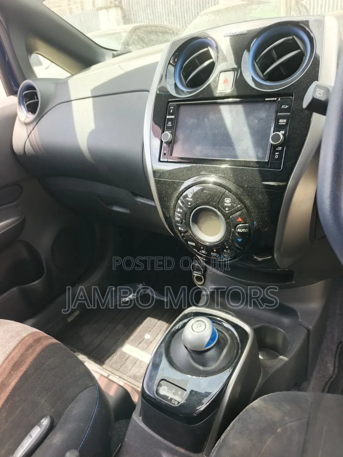 Nissan Note 1.2 Hybrid 2020 Blue
