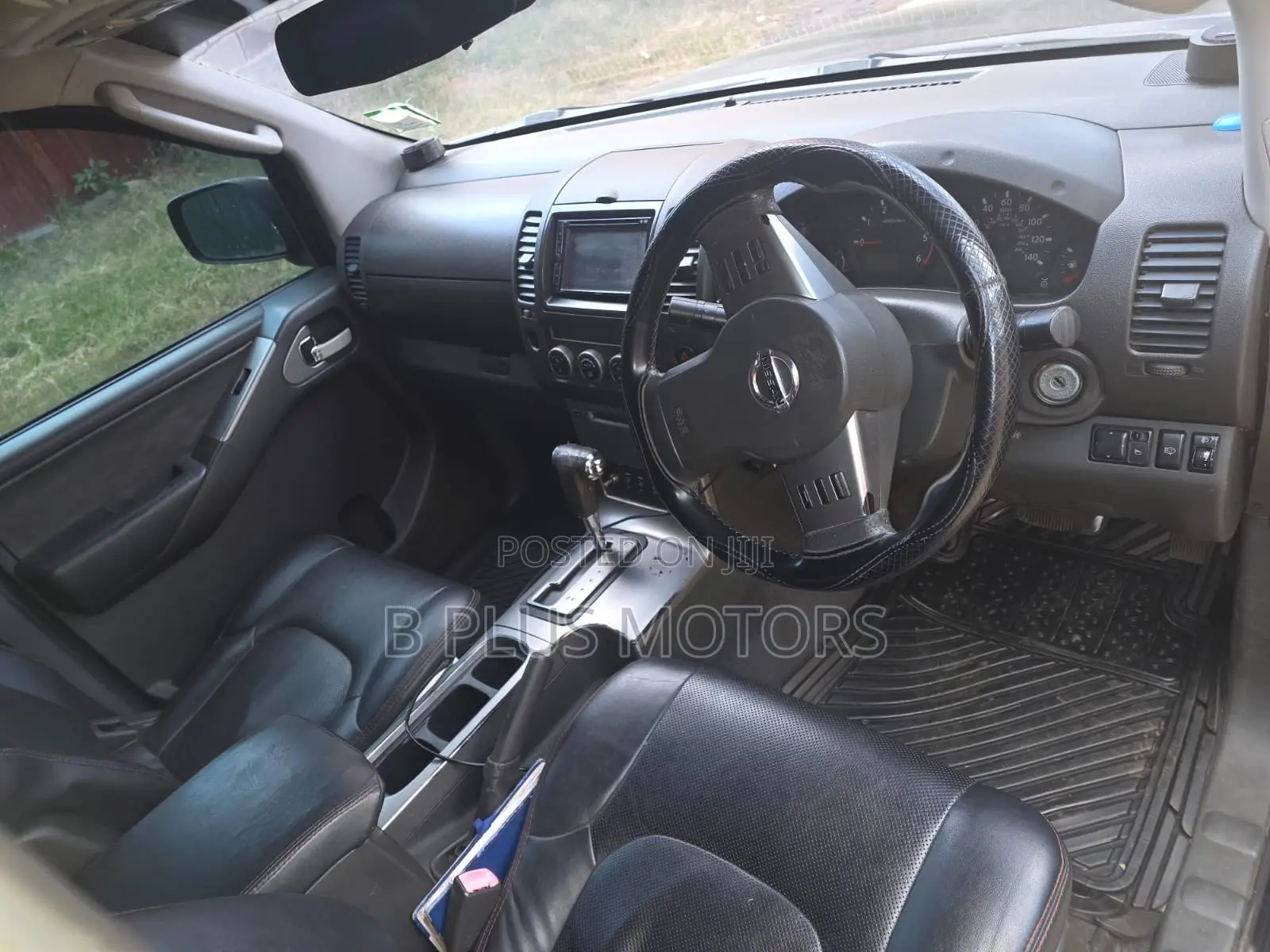 Nissan Navara 2008 Black