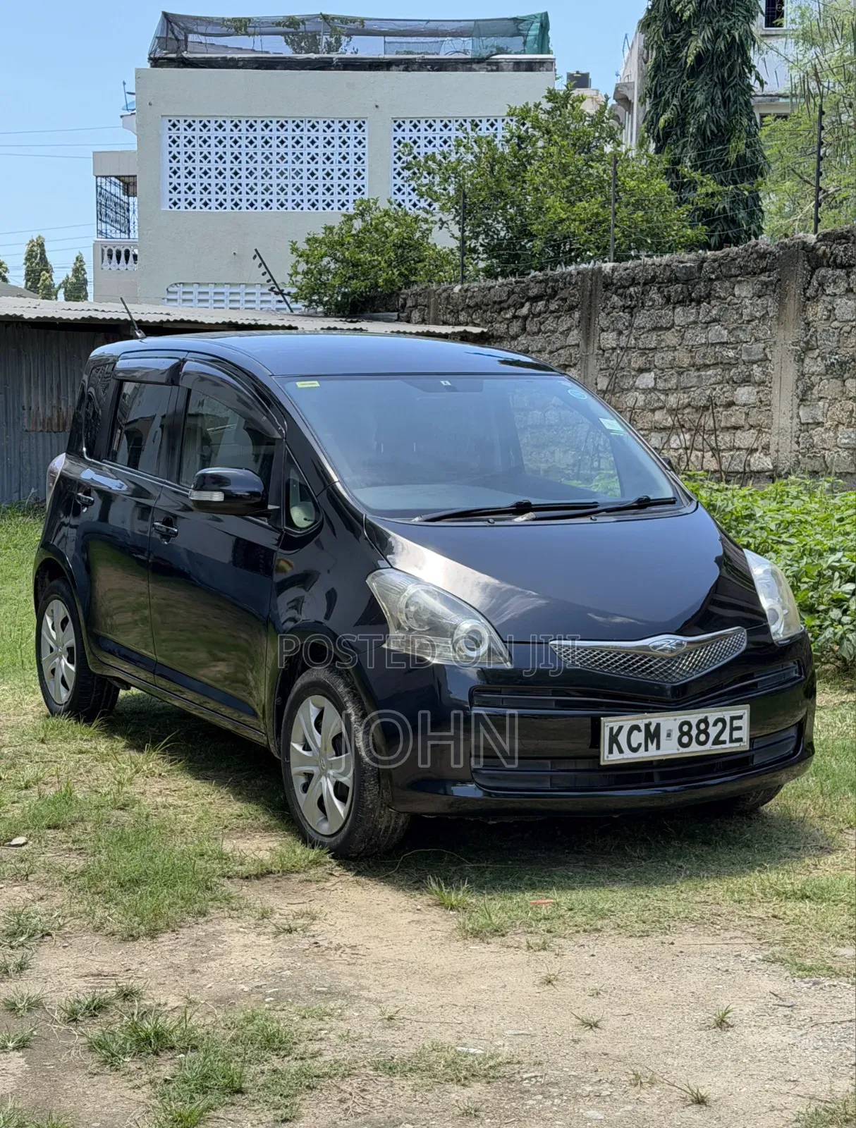 Toyota Ractis 2009 Black