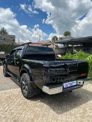Nissan Navara 2008 Black