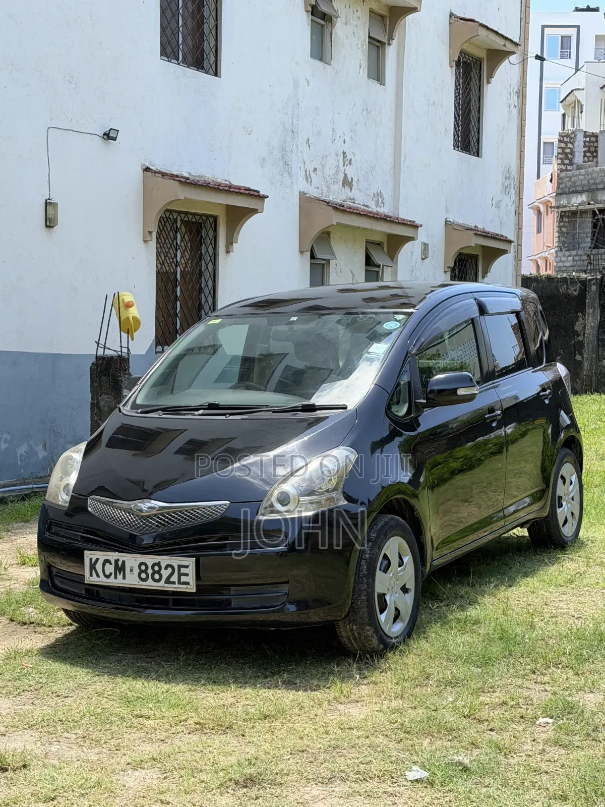 Toyota Ractis 2009 Black