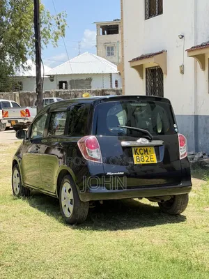 Toyota Ractis 2009 Black