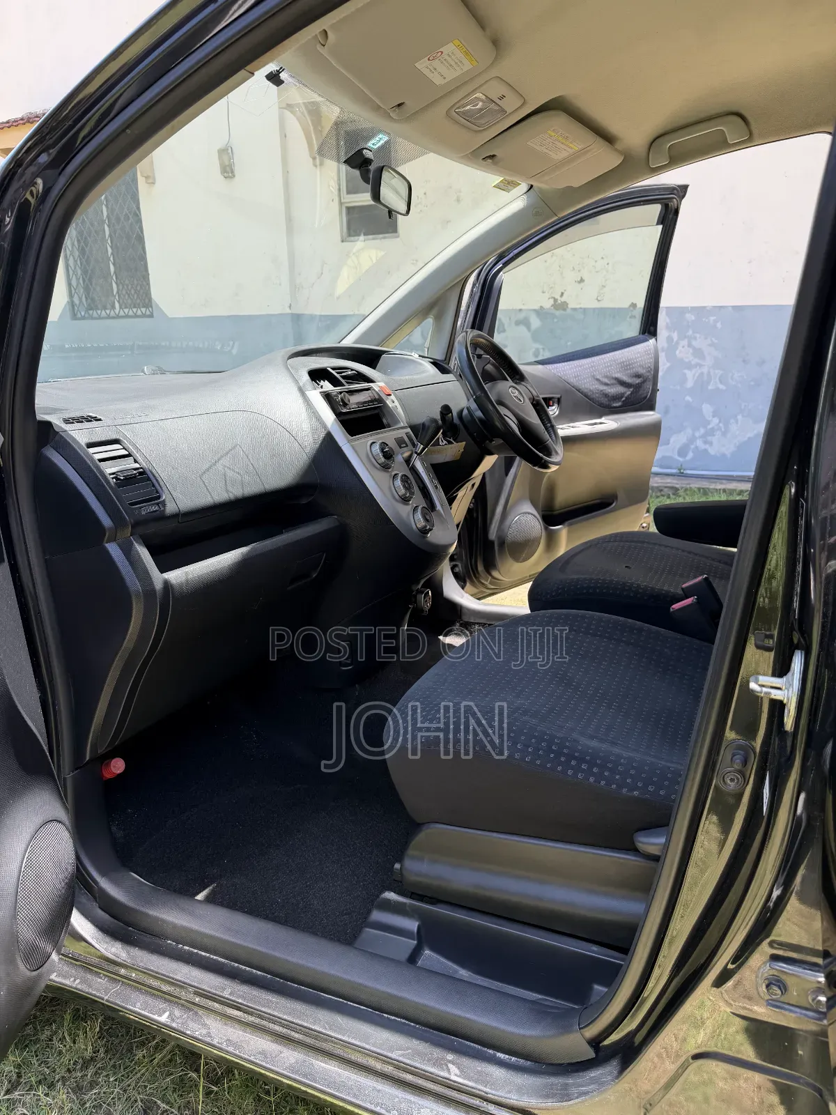 Toyota Ractis 2009 Black