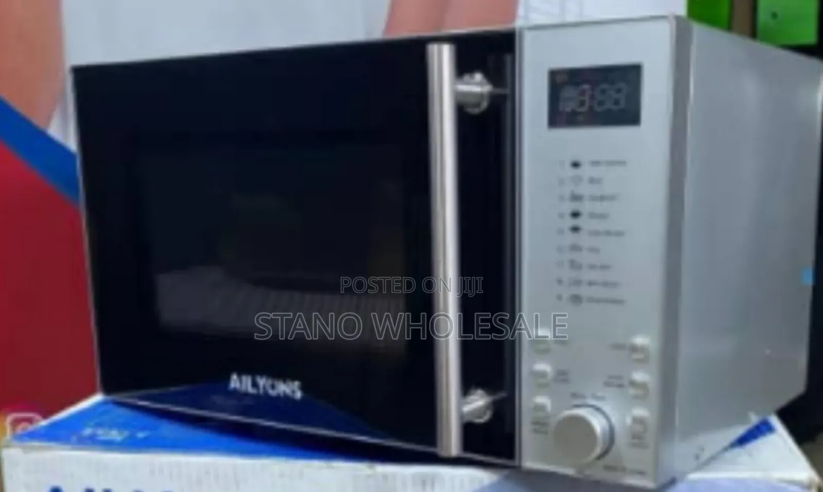 Silver Ailyons Microwave