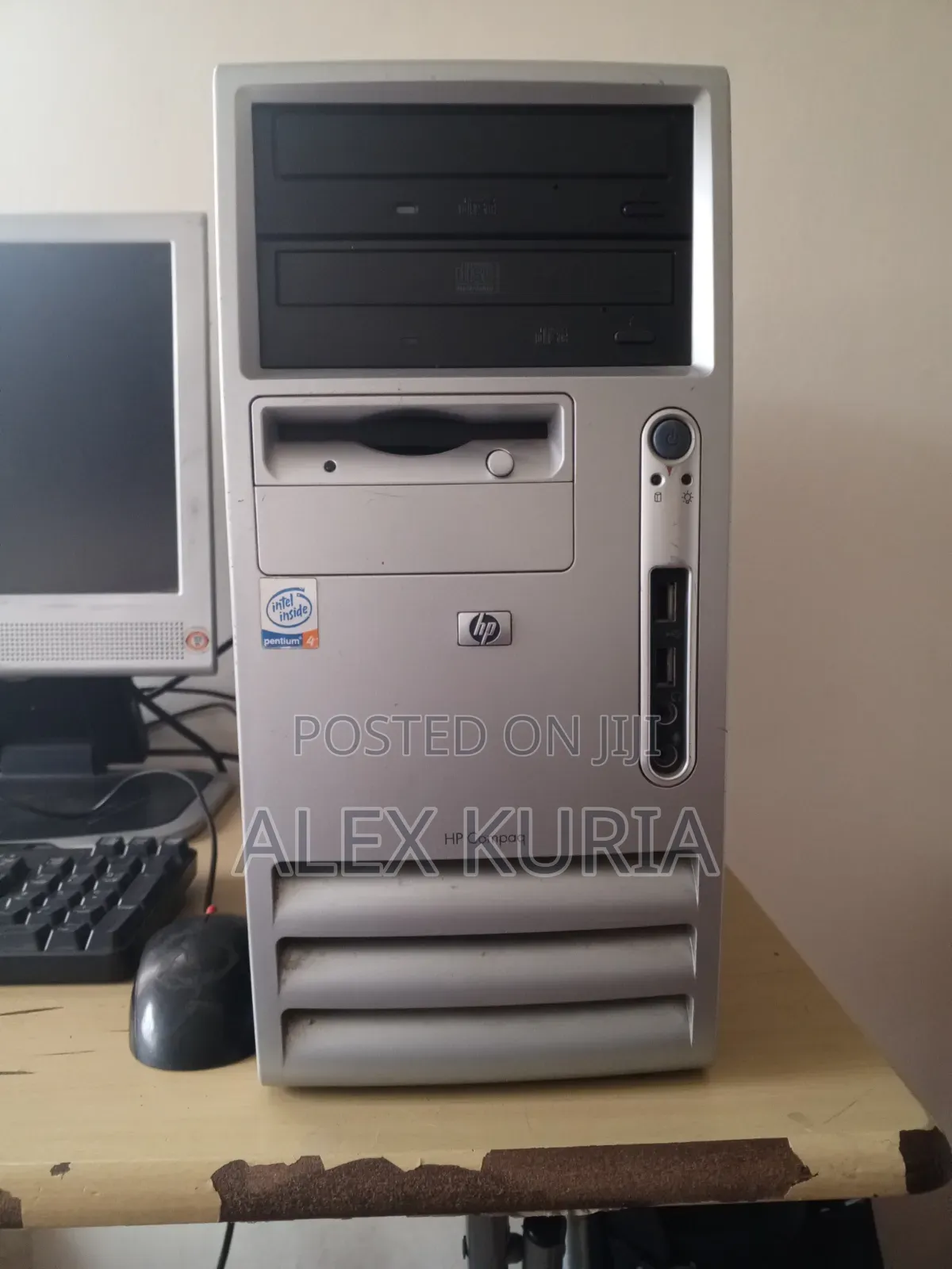 Desktop Computer HP 2GB Intel Pentium HDD 40GB